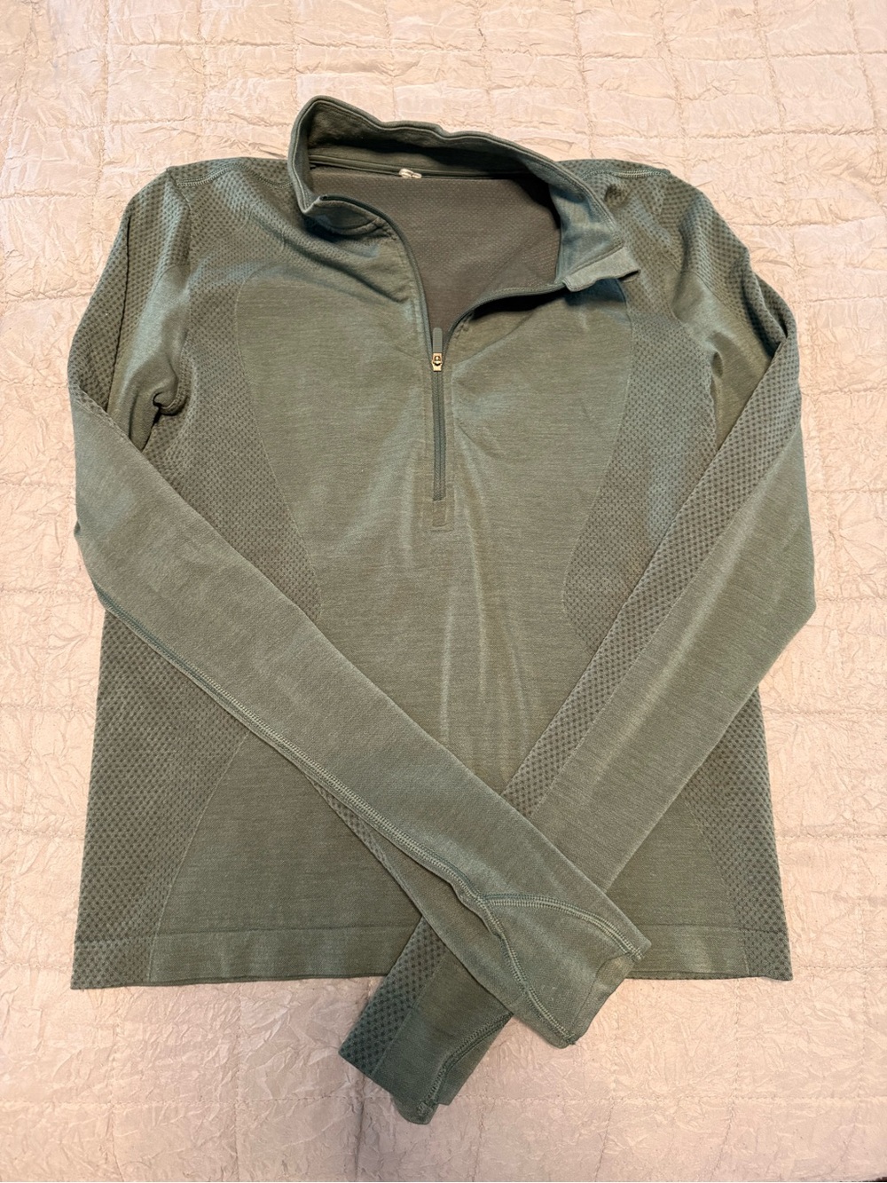 Lulu Women’s Olive Green Quarter-Zip Performance Shirt
